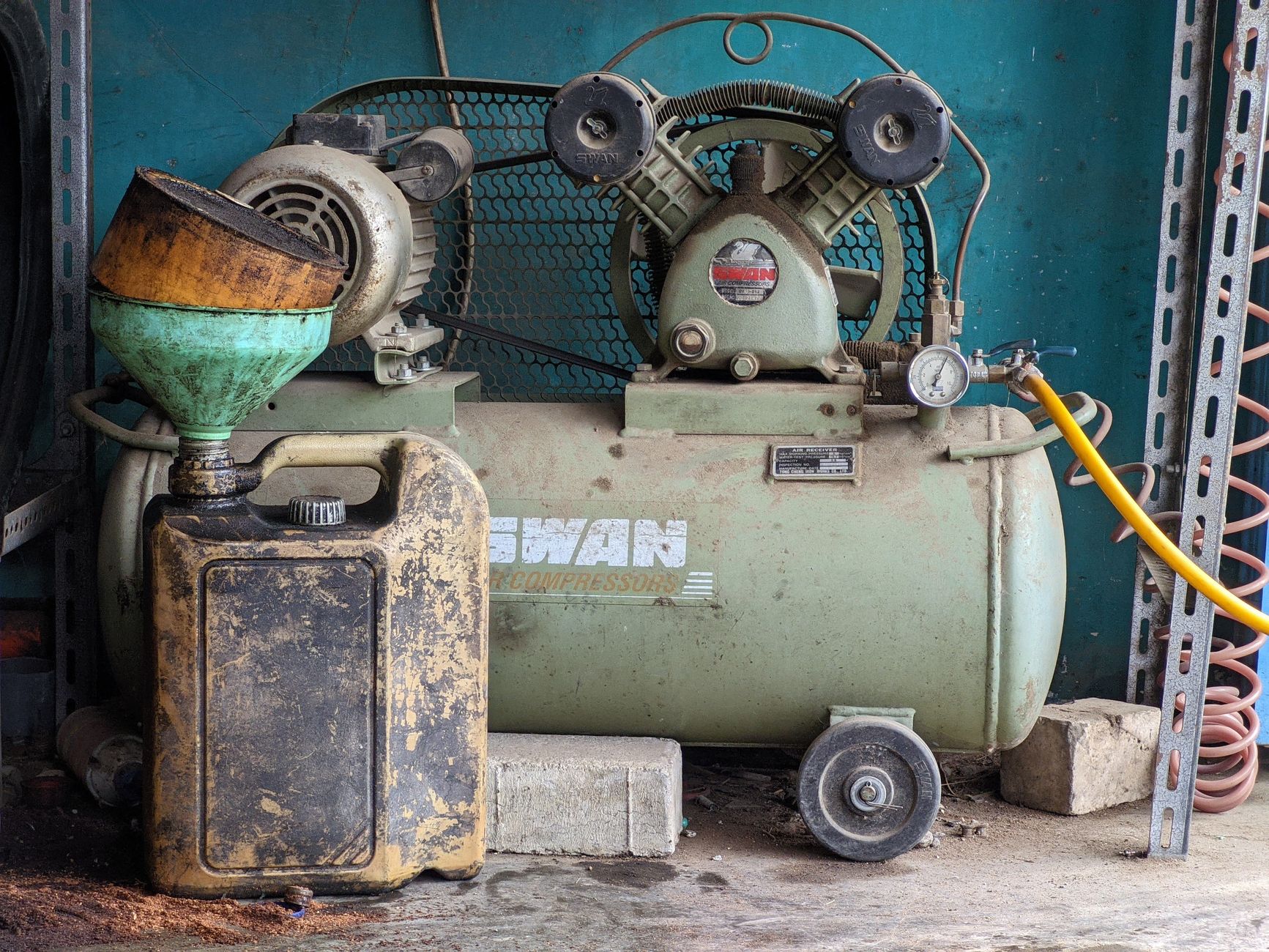 Plumbing System: Water heater near end of service life